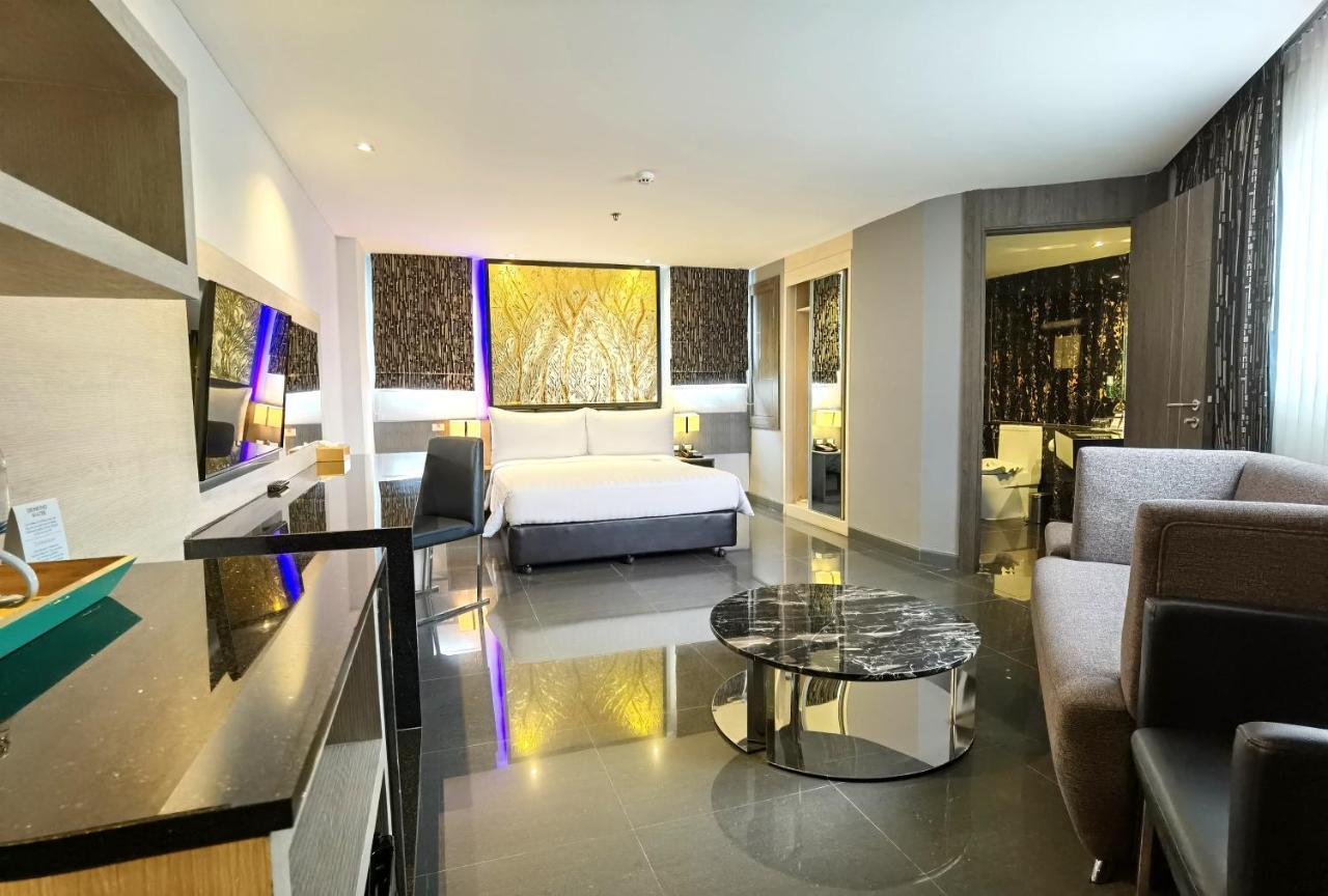Nova Express Pattaya Hotel Exterior photo