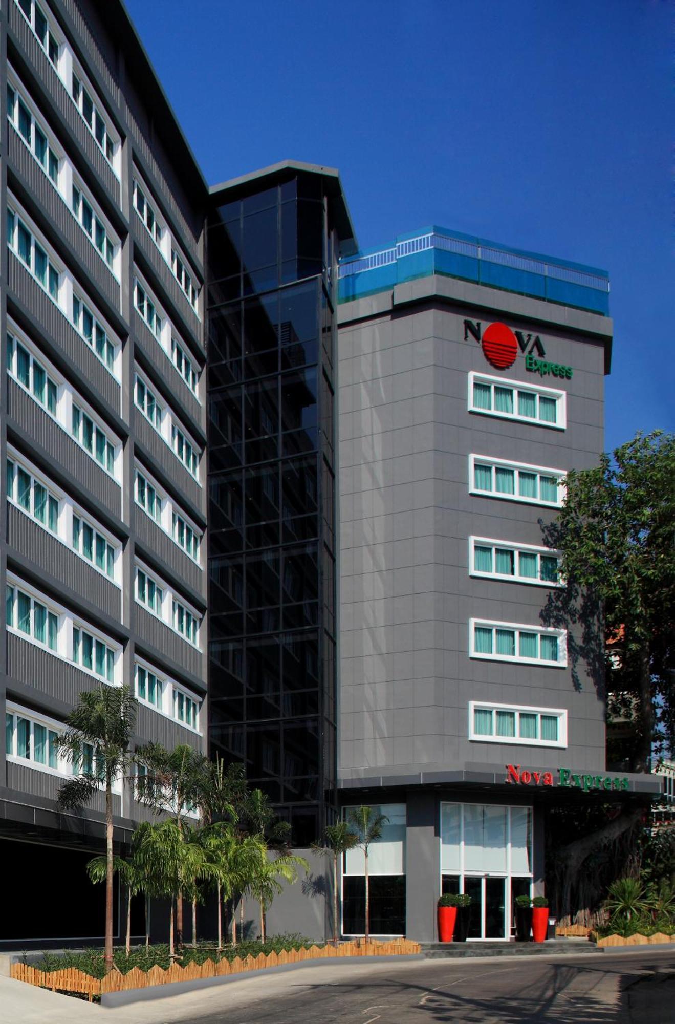 Nova Express Pattaya Hotel Exterior photo