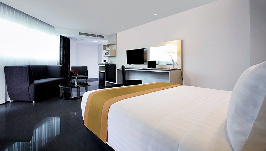 Nova Express Pattaya Hotel Exterior photo